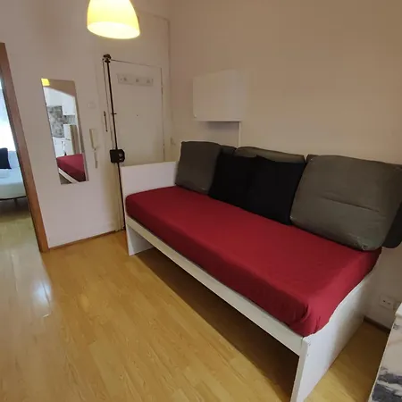 T1 Penha De Franca Com Patio