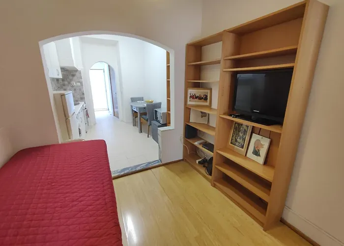 Appartement T1 Penha De Franca Com Patio Lissabon