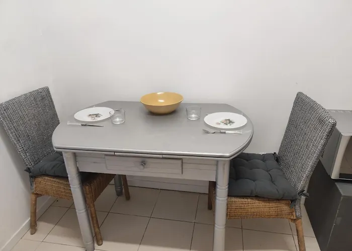 T1 Penha De Franca Com Patio Lisboa