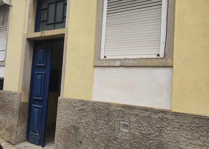 Apartamento T1 Penha De Franca Com Patio Lisboa