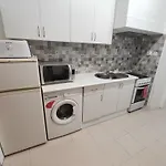Apartment T1 Penha De Franca Com Patio *